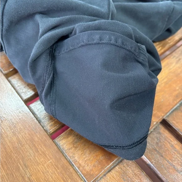 LULULEMON Sweatshirt Womens Size 4 Faded Black Scuba Crew Neck Kangaroo Terry - Picture 9 of 10